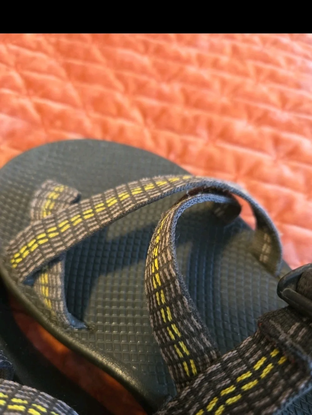 Chaco Z/2 Mens 11 Sandals Yellow Accent Straps Original Great Condition